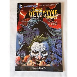 Batman: Detective Comics Vol. 1: Faces of Death (The New 52) 2012